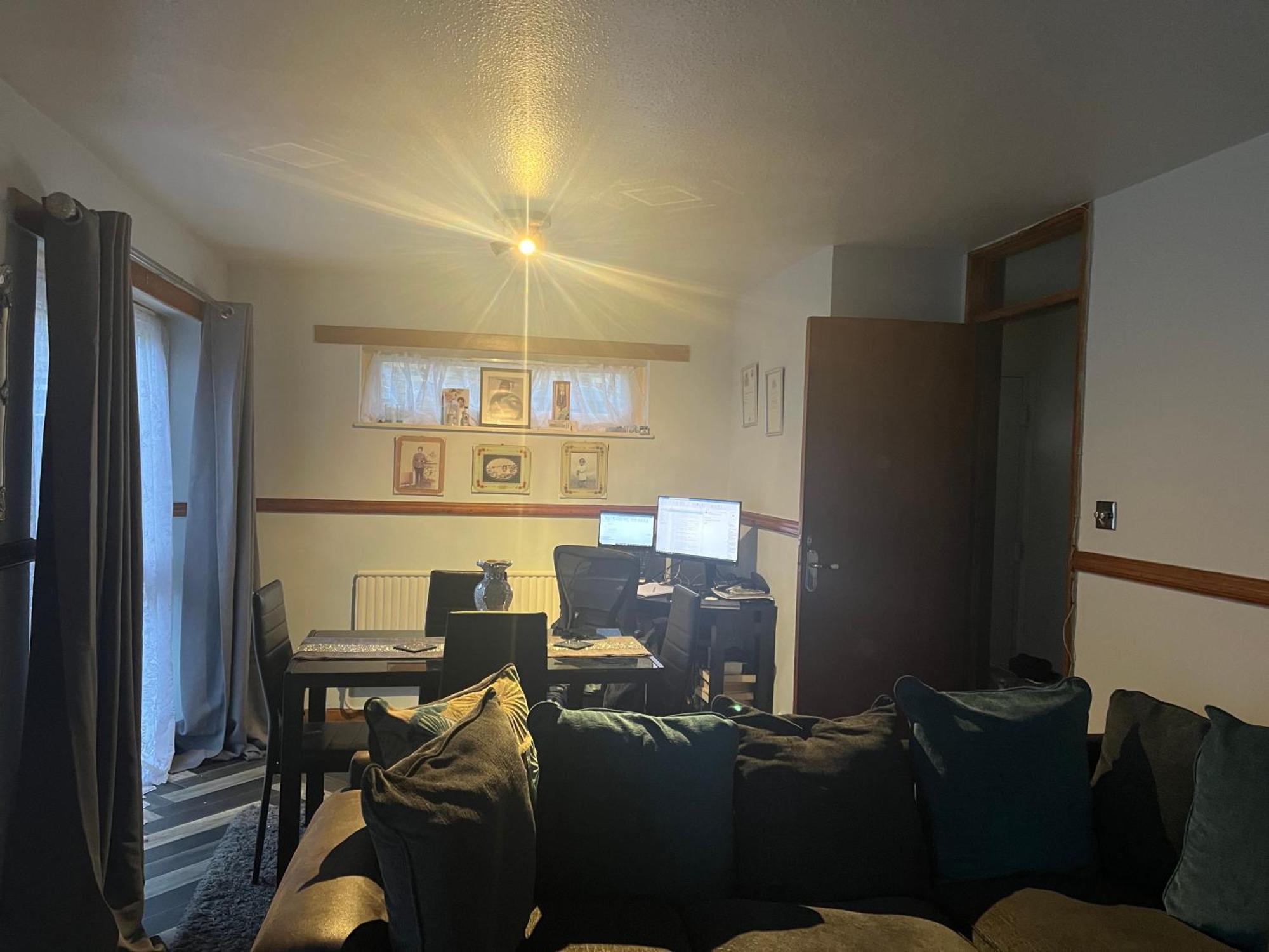 Queenomega'S Home Stay London Bagian luar foto
