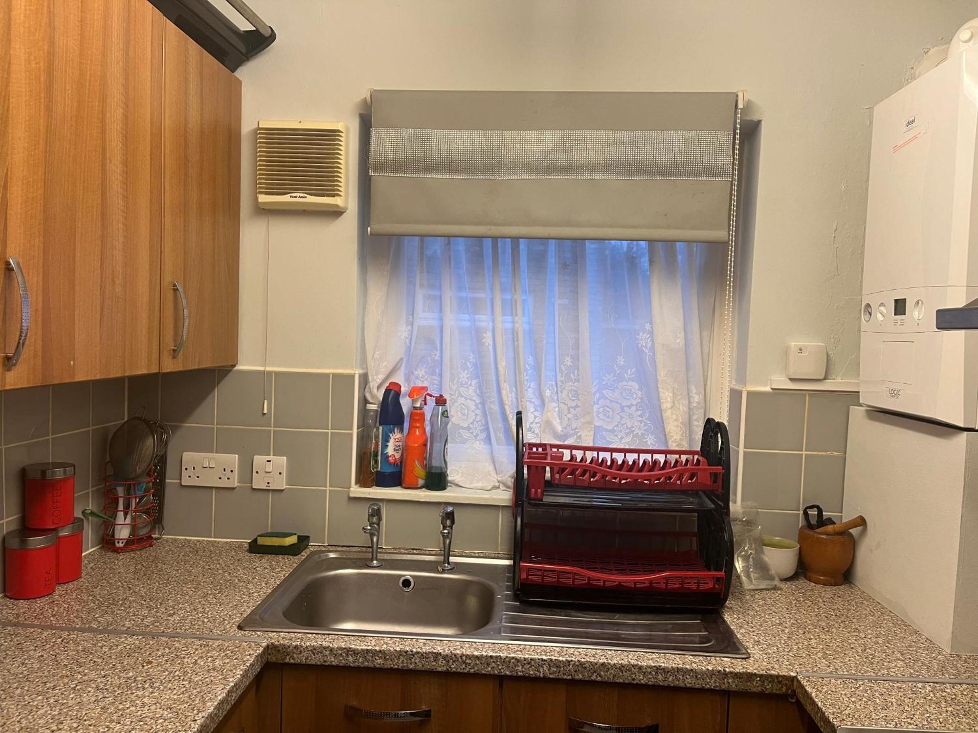 Queenomega'S Home Stay London Bagian luar foto